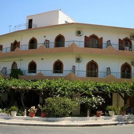 Hotel Lefka à Kolymbari Extérieur photo