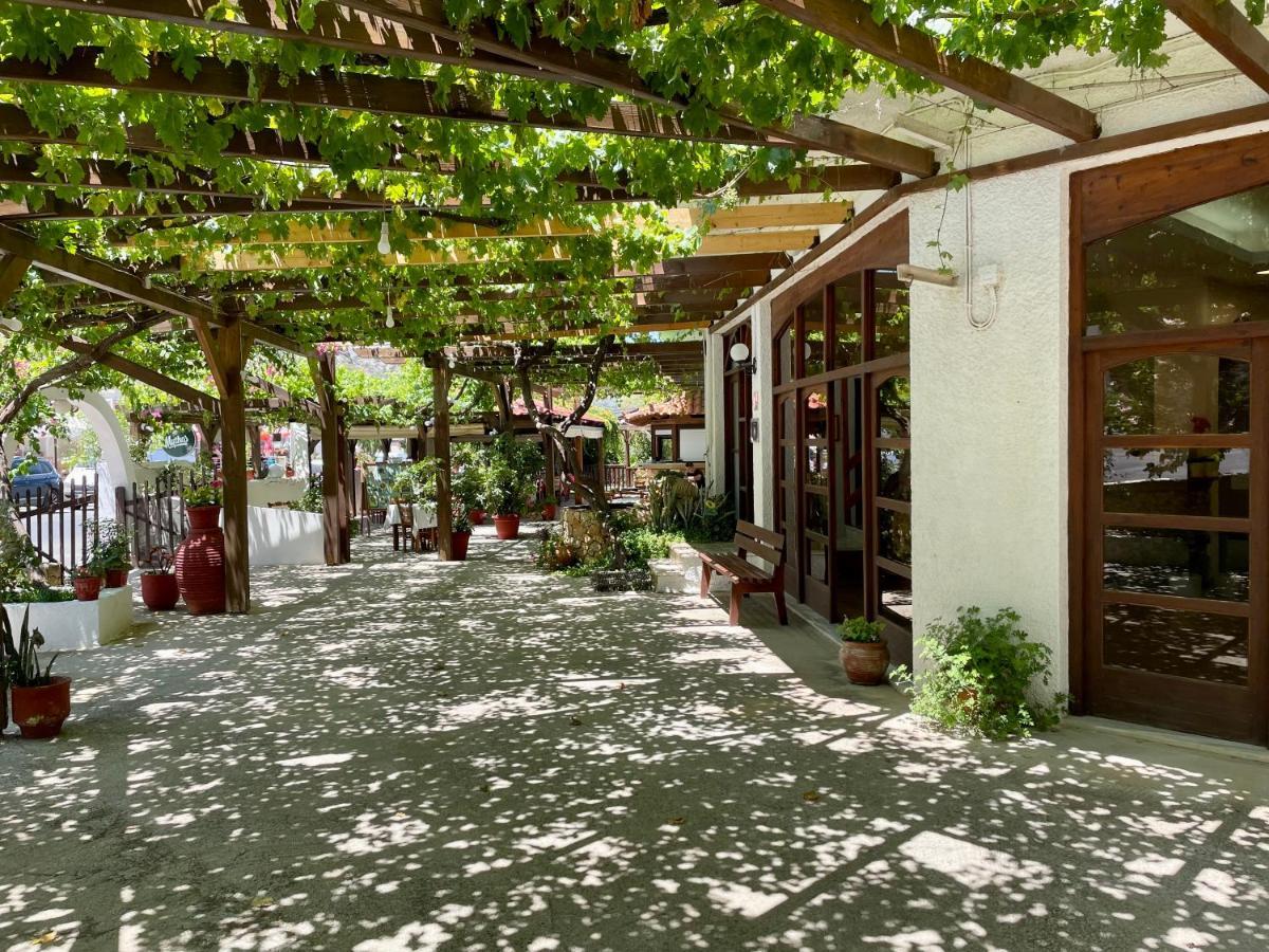 Hotel Lefka à Kolymbari Extérieur photo