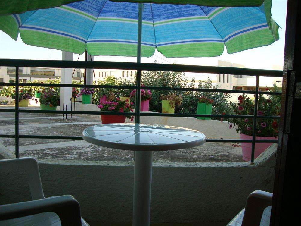 Hotel Lefka à Kolymbari Extérieur photo