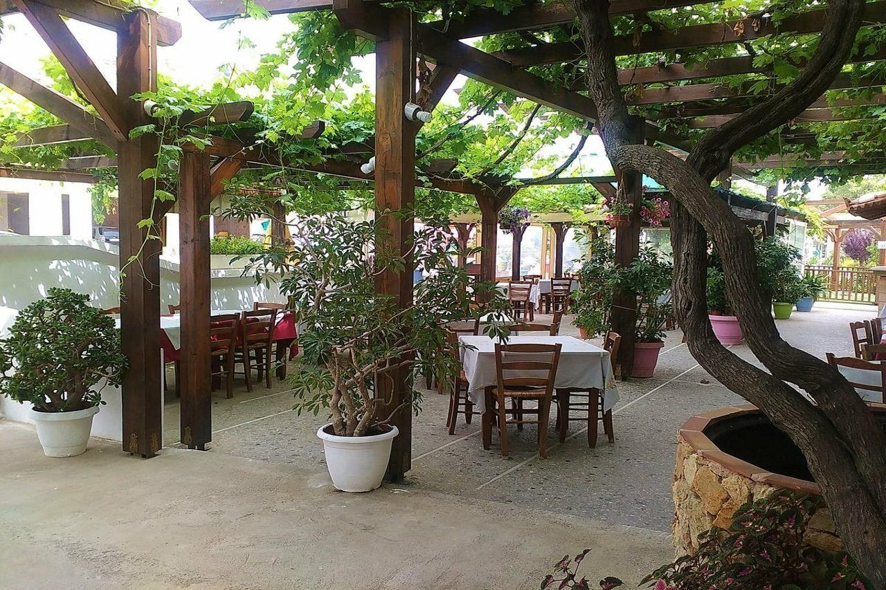 Hotel Lefka à Kolymbari Extérieur photo