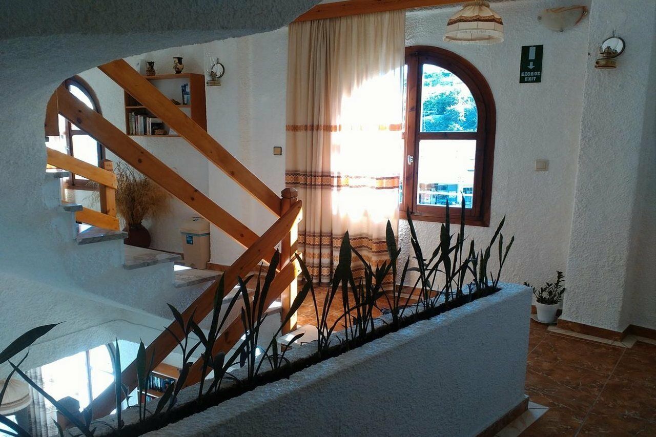 Hotel Lefka à Kolymbari Extérieur photo