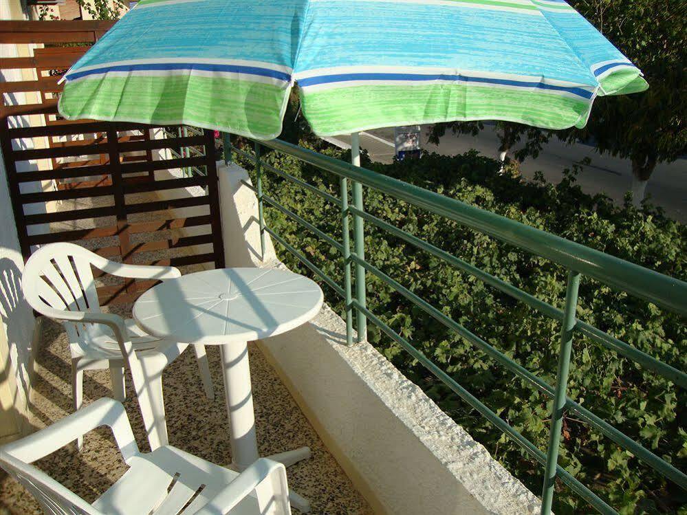 Hotel Lefka à Kolymbari Extérieur photo